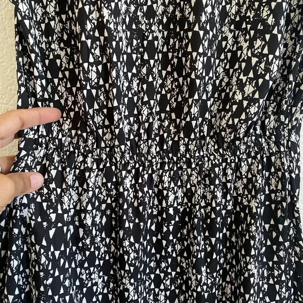 H&M Zip Dress Black and White Size 4 - Picture 5 of 8